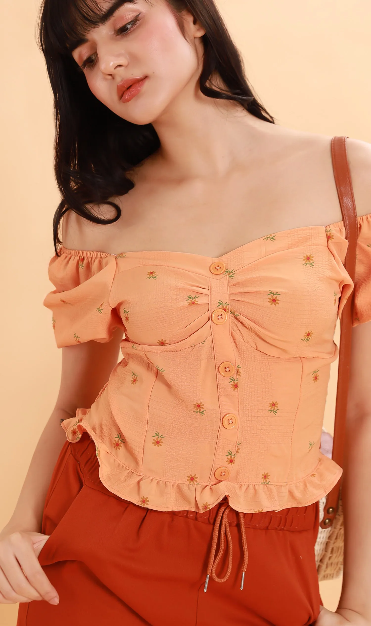 PENELOPE Sweetheart-Neck Puff-Sleeve Top (Melon)
